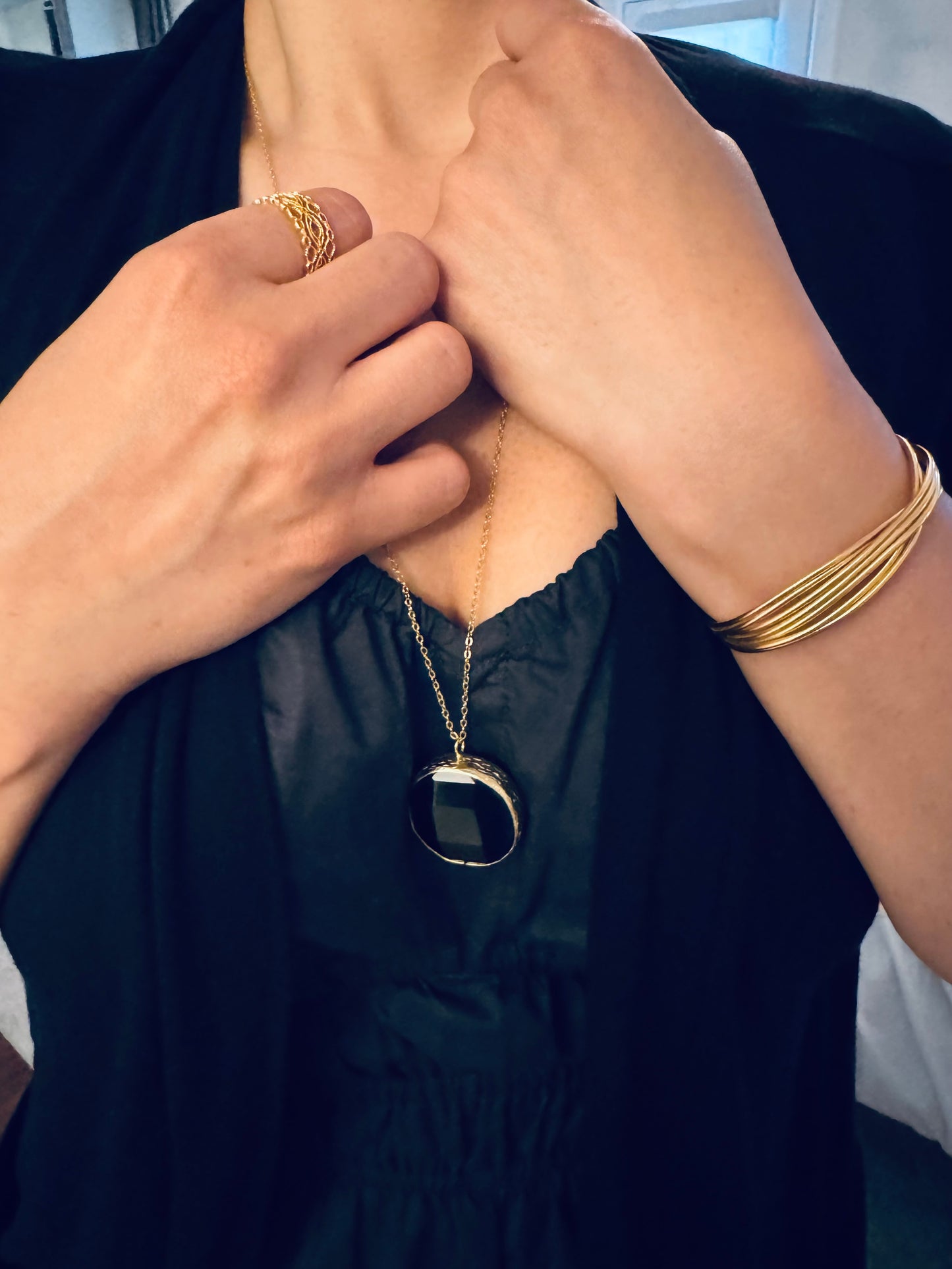 Ceylan Round Onyx Pendant Necklace.