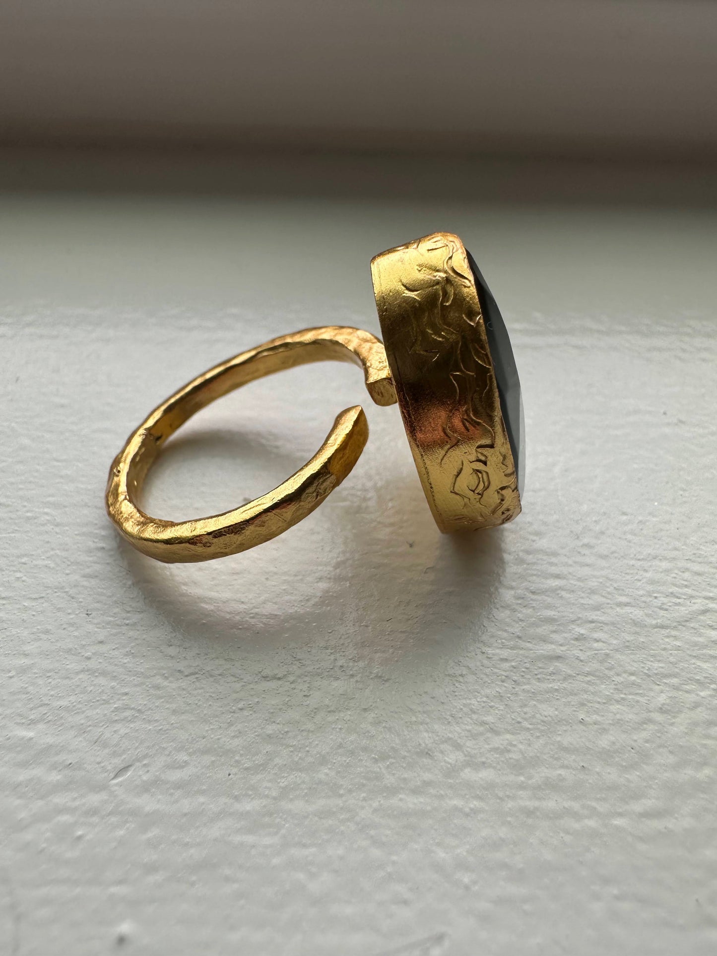 Oval Gold and Onyx Ring (Small)