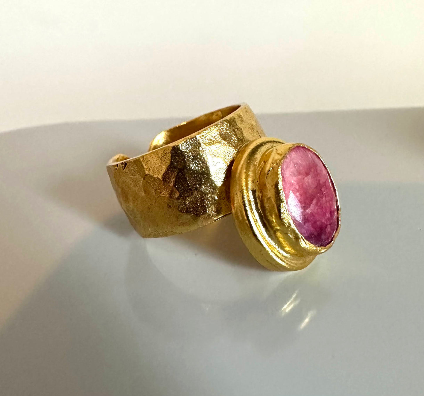 Gul Gold and Ruby Hammer-finished Ring