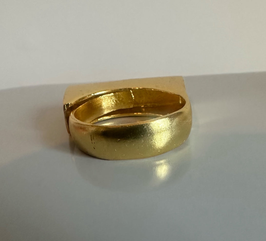 Qul Falaq Gold Bar Ring