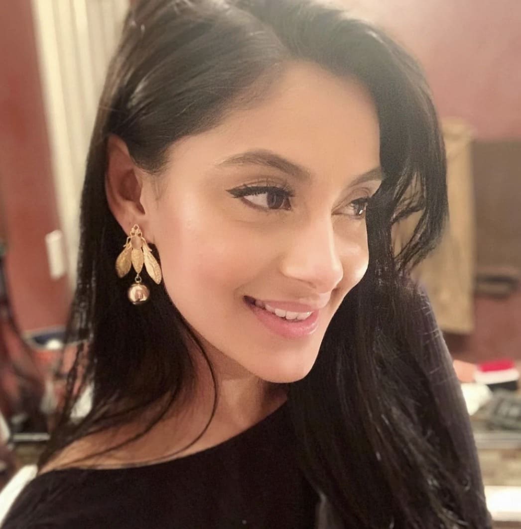 Manpreet Toor wearing Bebek Jewels earrings