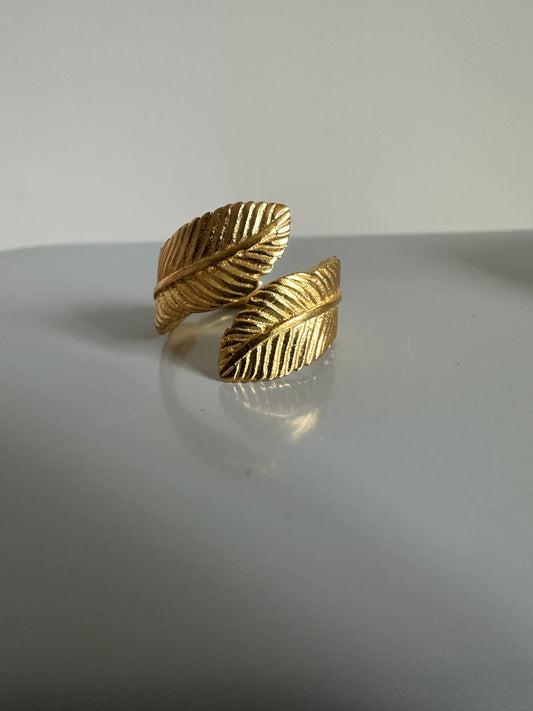 Demet Feather Wrap Ring