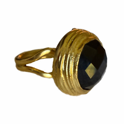 Round Gold and Onyx Ring