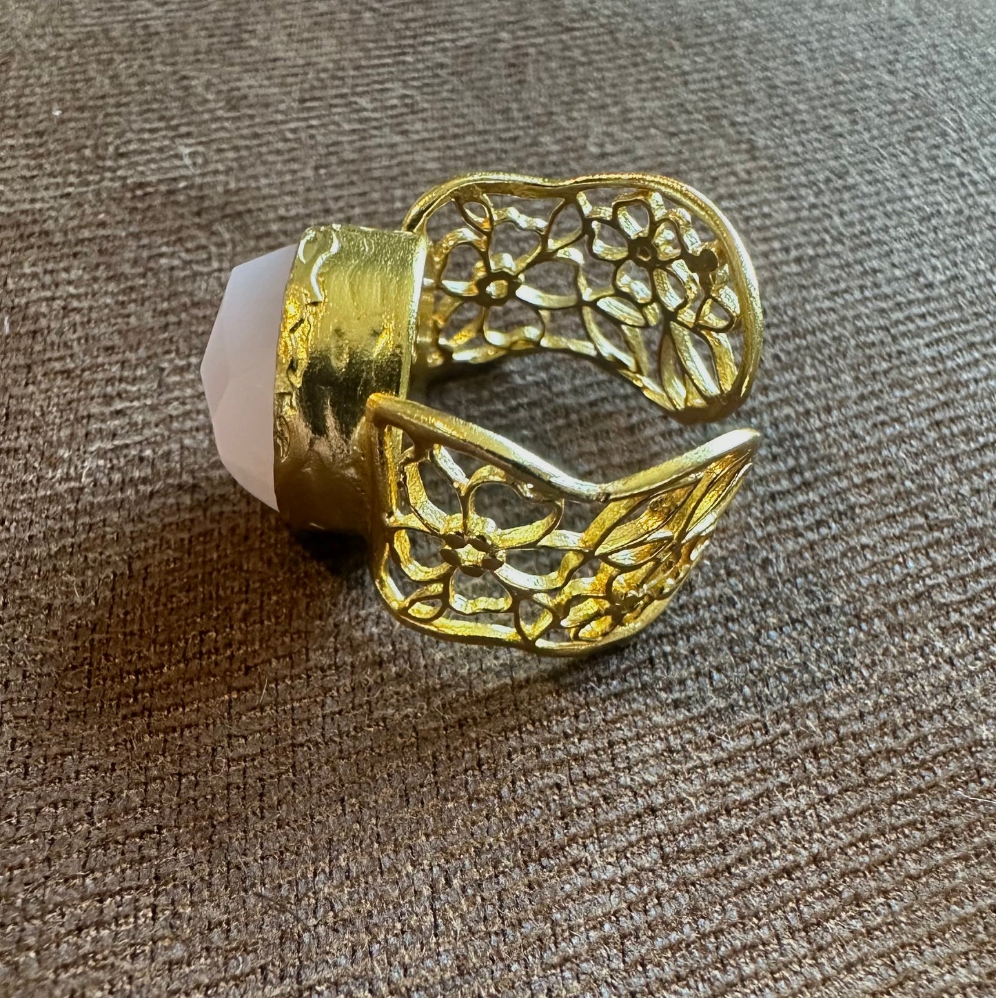 Rose Quartz Gold Lace Ring