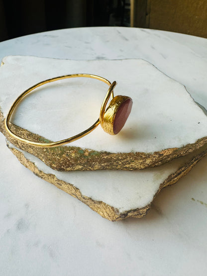 Peach Moonstone Teardrop Bracelet