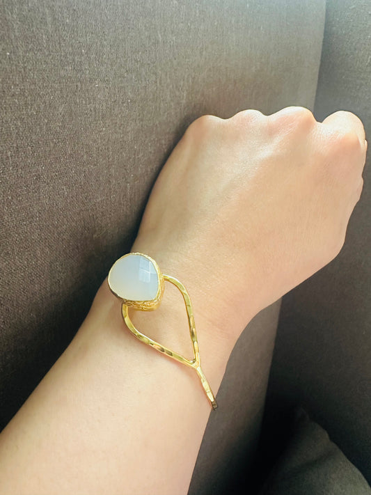 Snow Quartz Teardrop Bracelet