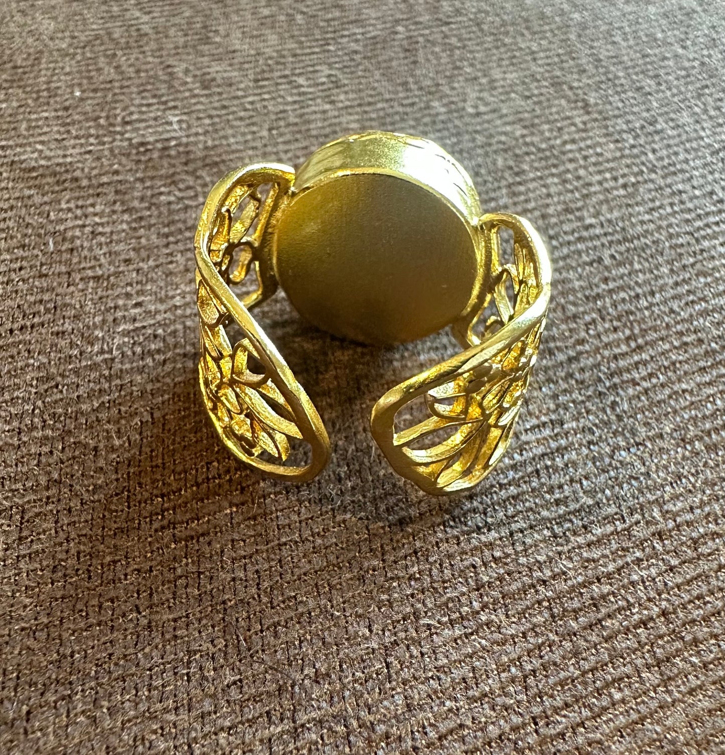 Rose Quartz Gold Lace Ring