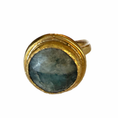 Round Gold and Emerald Ring