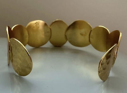 Back of Gold-plated artisanal bracelet with round discs 