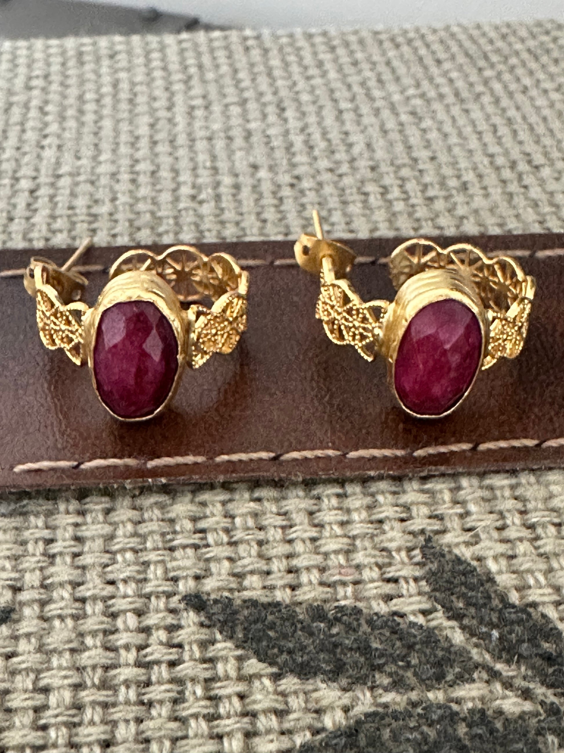 Artisanal sustainable gold-plated lace ruby hoop earrings 