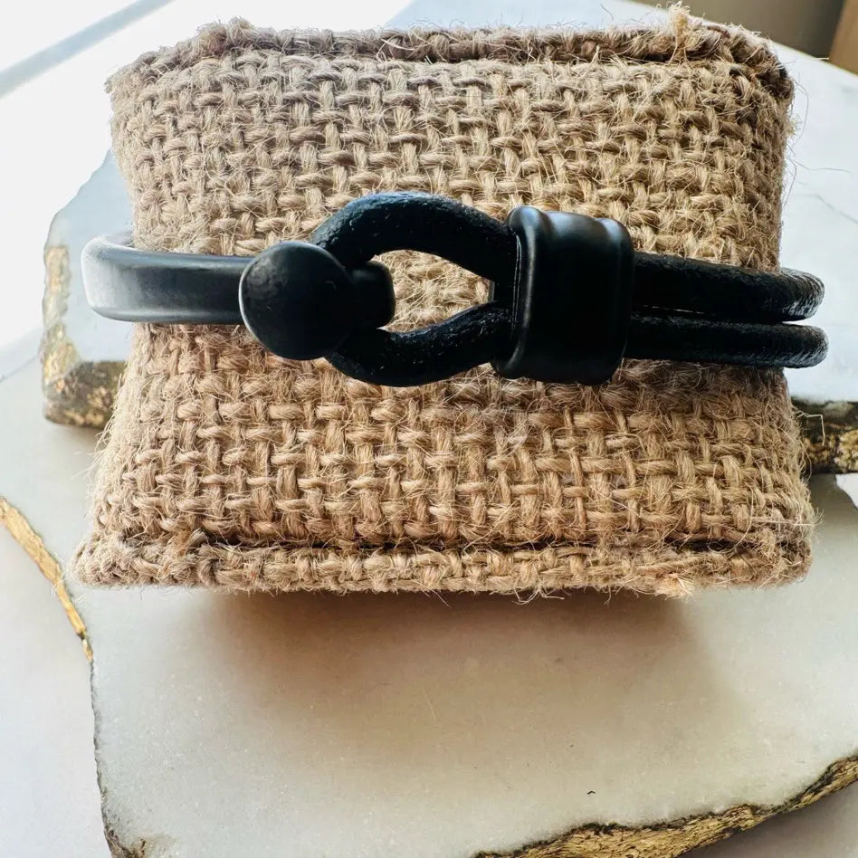 Handmade men’s boho rugged matte Black leather bracelet with a knot design