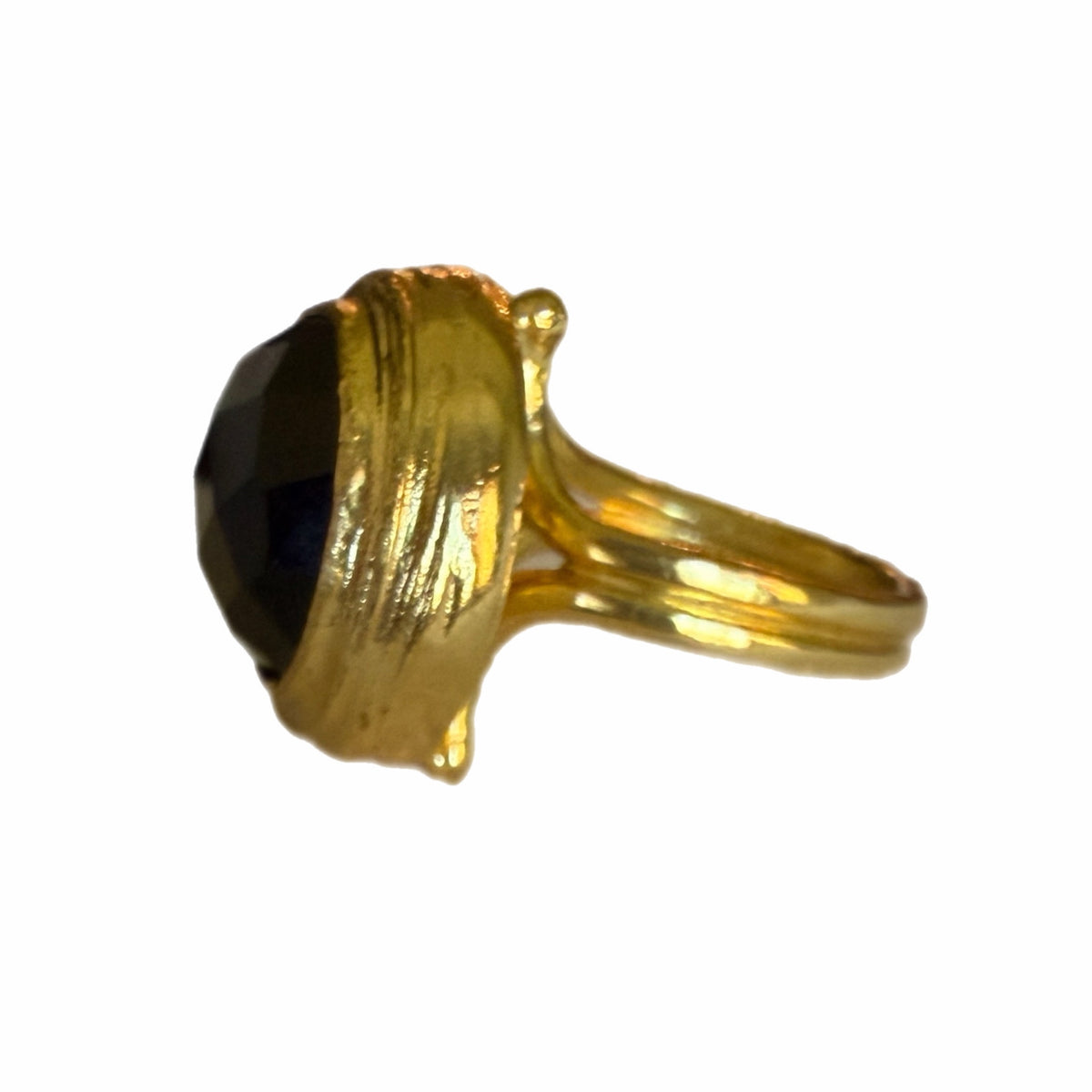 Round Gold and Onyx Ring