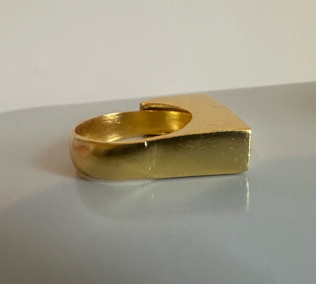 Qul Falaq Gold Bar Ring