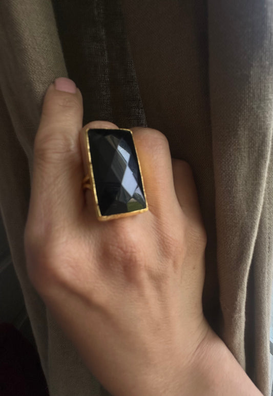 Rectangle Gold and Onyx Ring