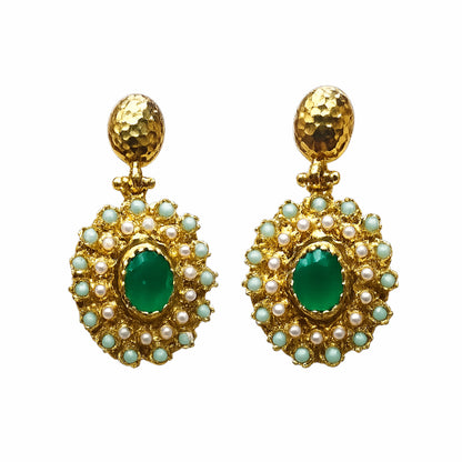 Elegant designer sustainable Gold-plated emerald and pearl statement earrings