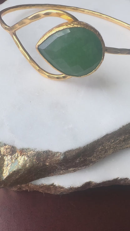 Green Quartz Teardop Bracelet
