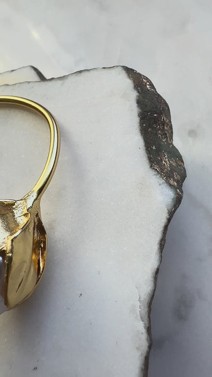 Baroque Pearl Floral Cuff Bracelet – 21K Gold-Plated Statement Bangle